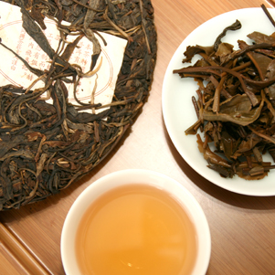 2006 Tong Xing Hao Green Puer Tea Cake
